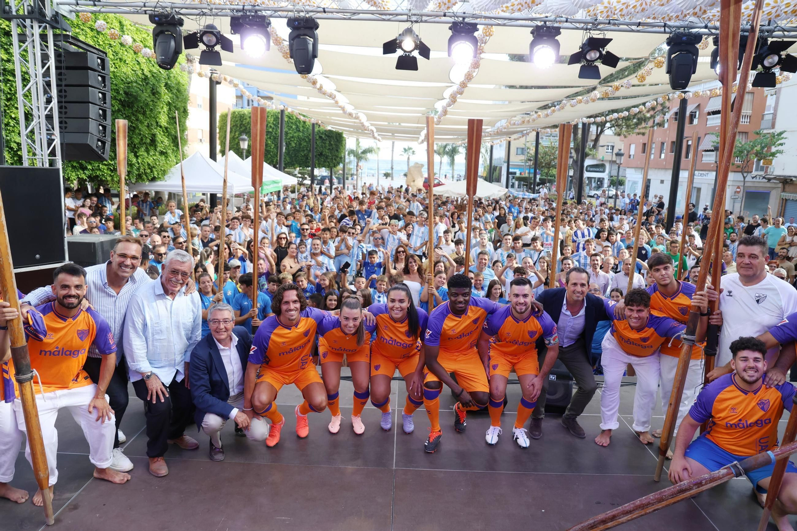 Naranja, morado y el ojo fenicio: la tercera camiseta del Málaga CF 2025/26