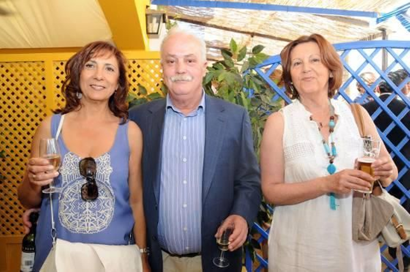 María Ángeles Ruy-Díaz López, Álvaro Arrabal Clares y Joaquina Ros Candeira, de la refinería de Algeciras.

Foto: Manuel Aranda