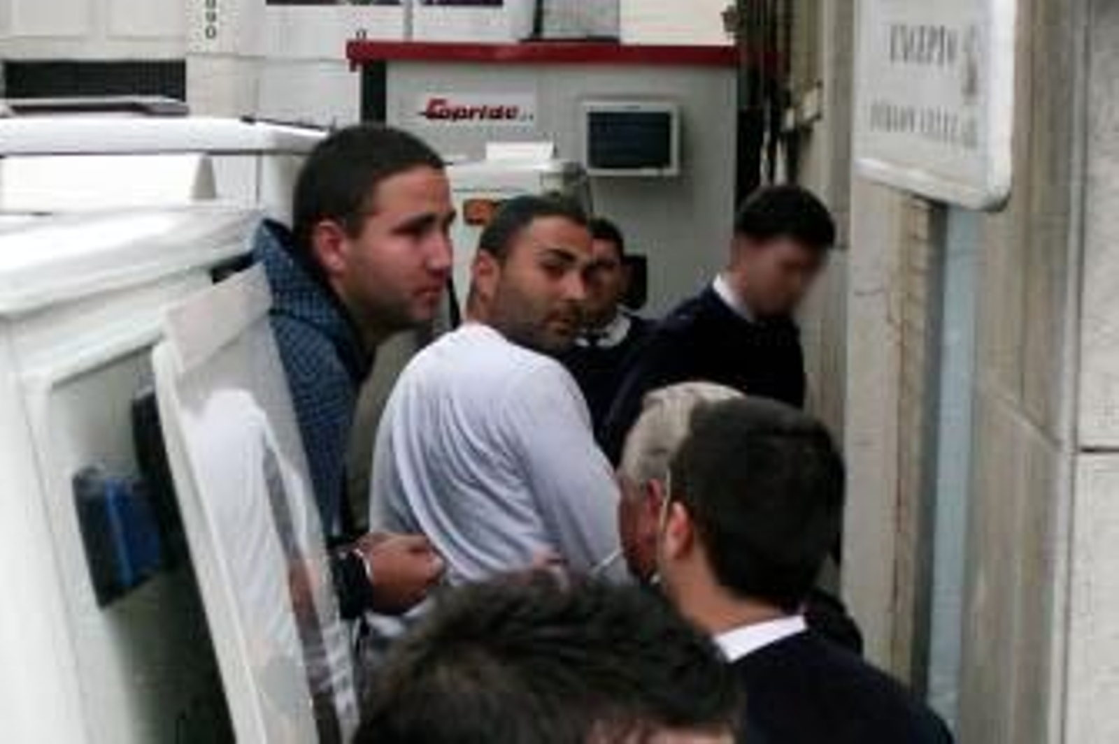 Prisión preventiva para la familia detenida por las agresiones a policias