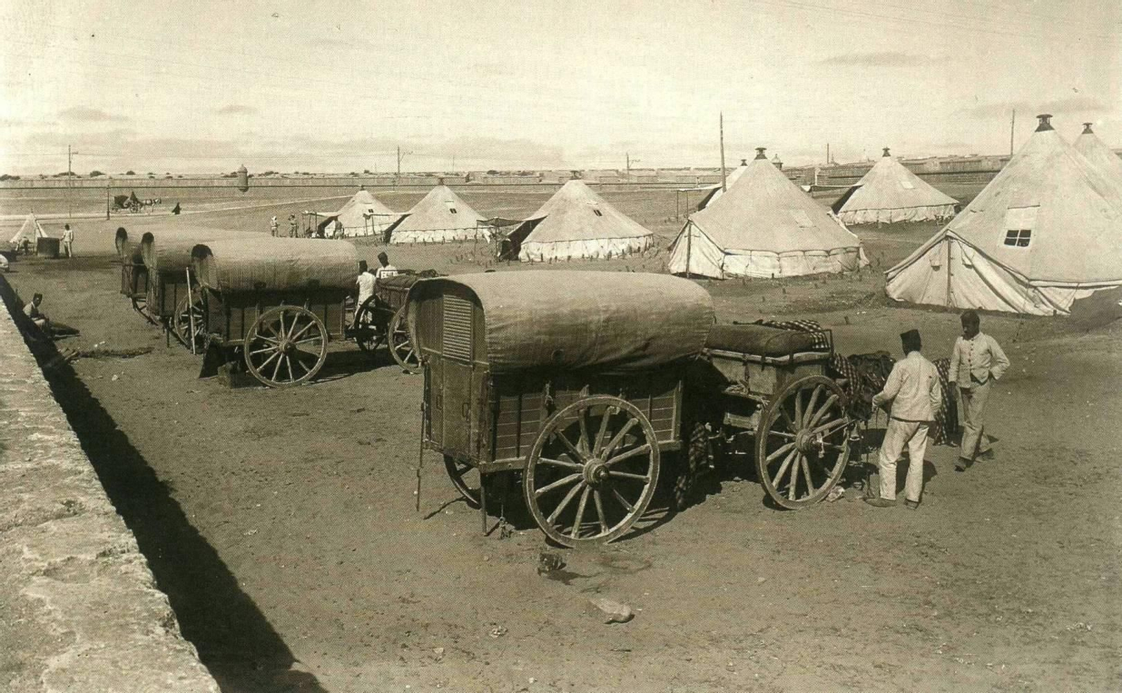 Campamento militar en los Glacis