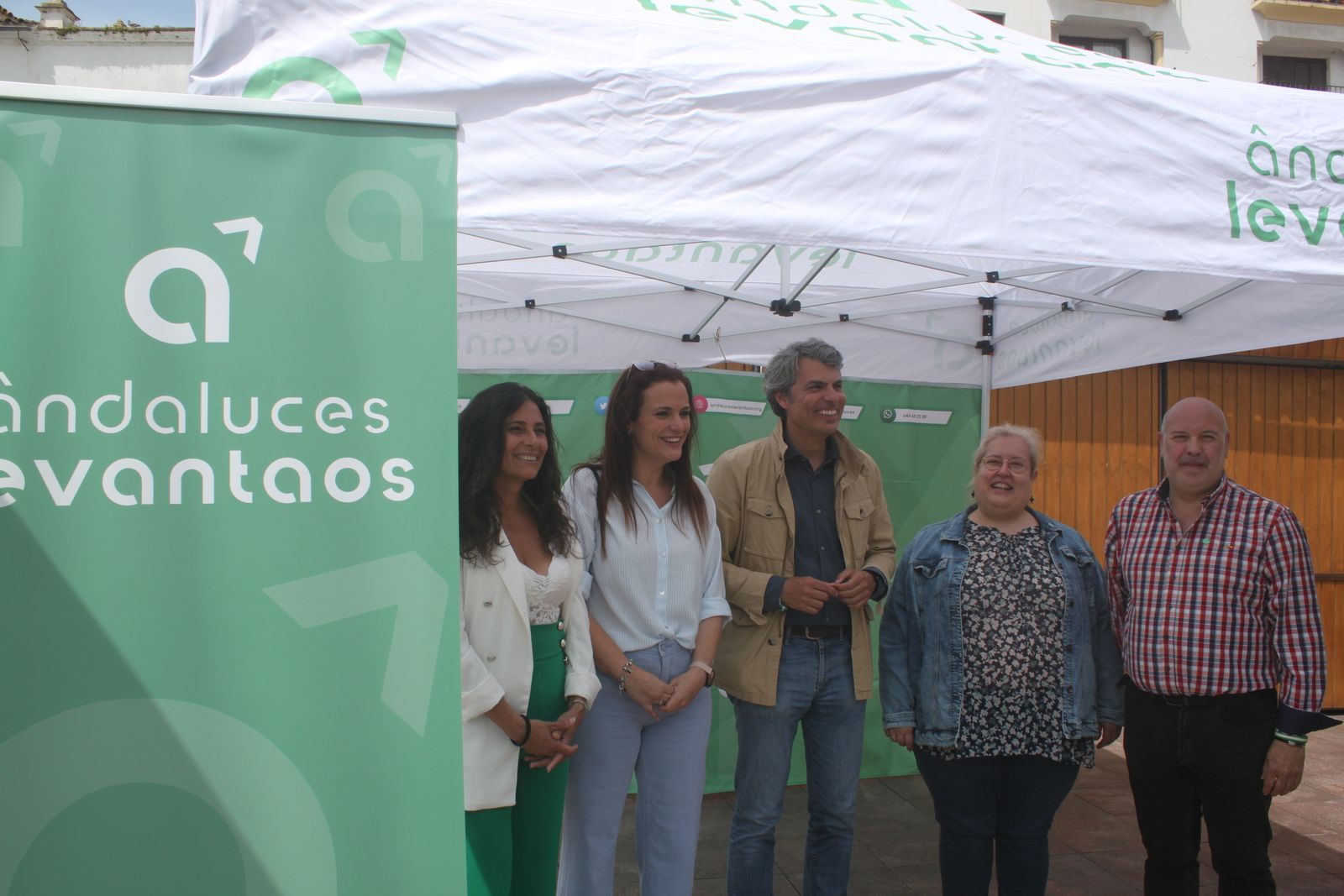 Presentación de María José Jiménez Izquierdo, segunda por la derecha, como portavoz de la gestora de Andalucía por Sí en Algeciras