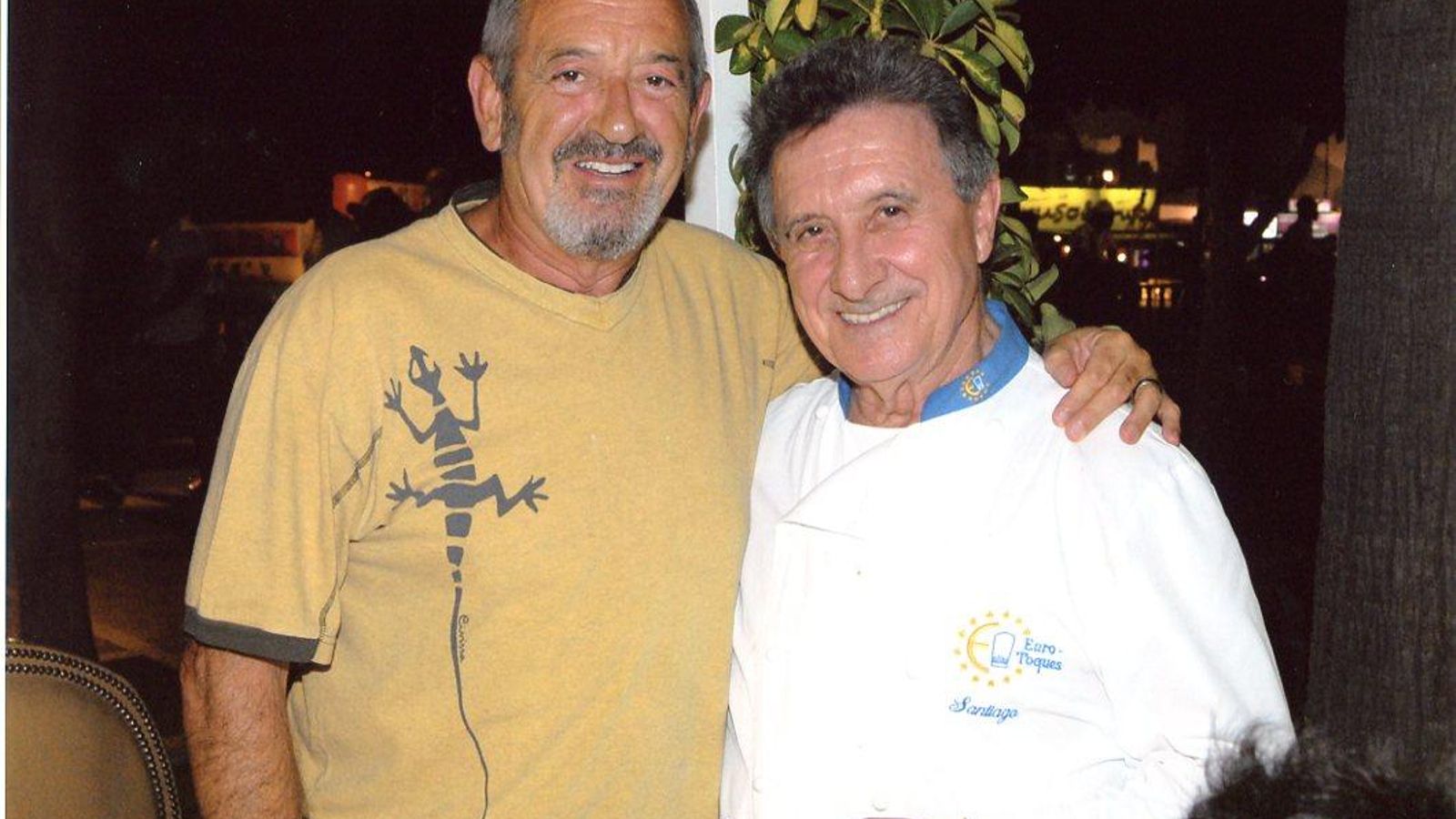 Grandes cocineros como Arguiñano han pasado por el restaurante Santiago. Grandes cocineros como Arguiñano han pasado por el restaurante Santiago.
