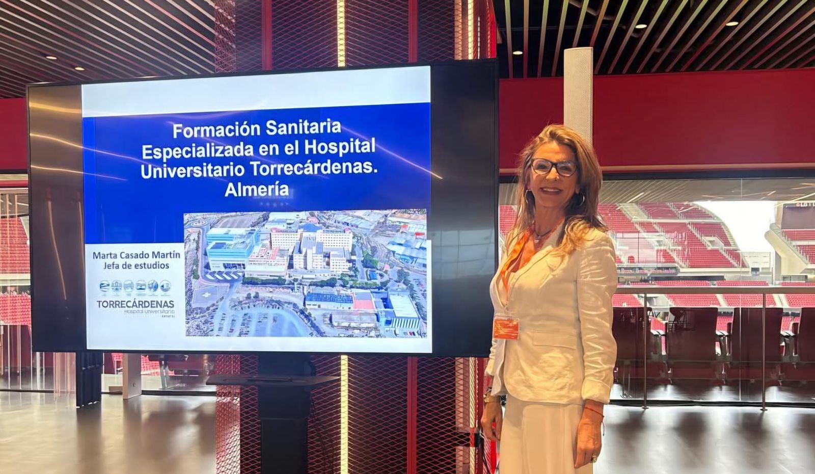 La jefa de estudios del Hospital Universitario Torrecárdenas, Marta Casado, durante la presentación de la oferta MIR y EIR en Madrid ante más de 6.000 futuros internos residentes.