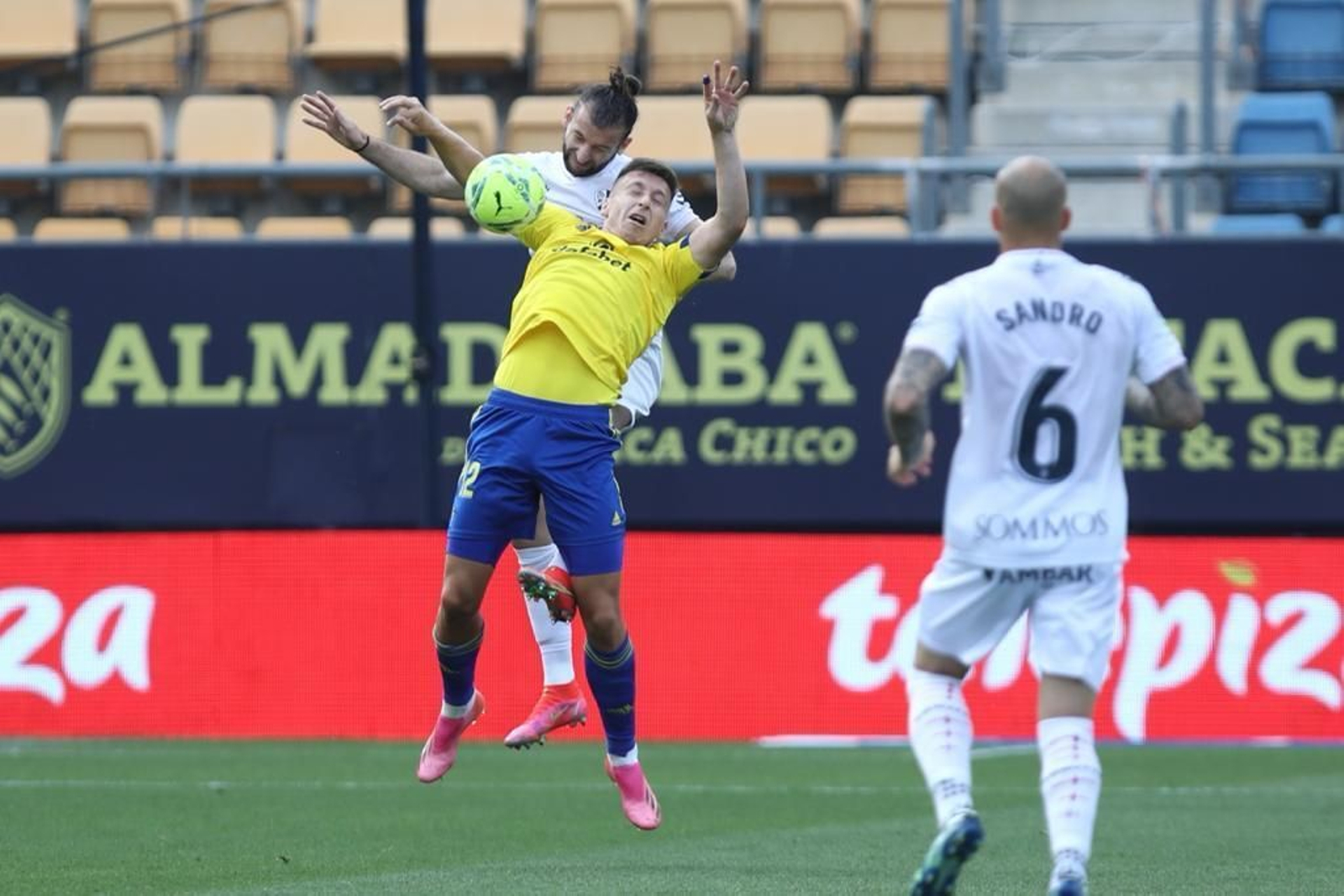 Las imágenes del Cádiz-Huesca