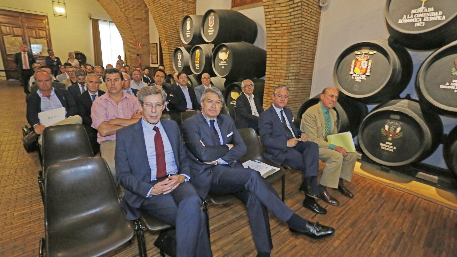 De izquierda a derecha, Gonzalo Zehr, director regional Banco Sabadell; César Saldaña, director general del Consejo Regulador; Agustín Rodríguez, director territorial de Empresa del Sabadell; y Beltrán Domecq, presidente del Consejo.