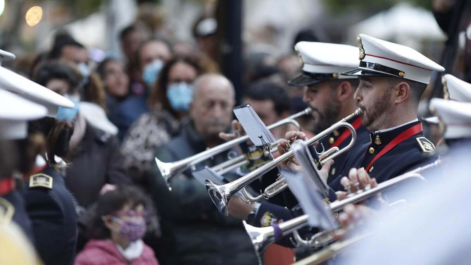 Las imágenes del Martes Santo en Tarifa: La Salud