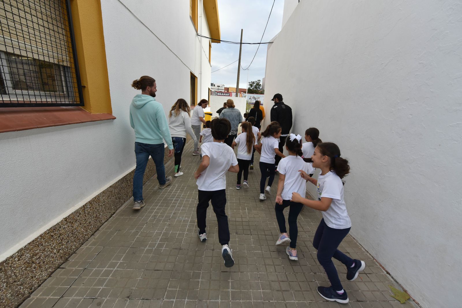 Una actividad en un colegio de La Línea.