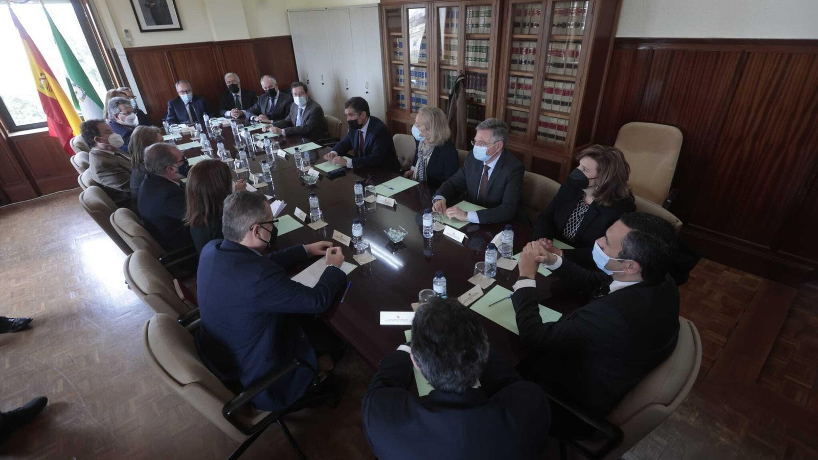 La Sala de Gobierno del TSJA reunida en Sevilla en marzo pasado, presidida por Lorenzo del Río.
