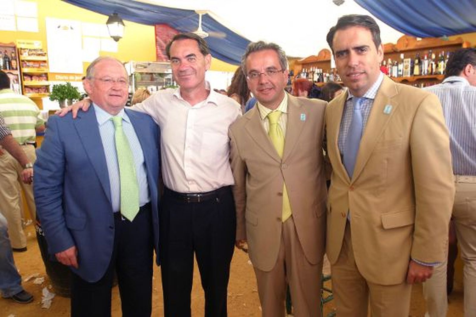 Daniel Vázquez, Alfonso Moscoso, alcalde de Villamartín, José Luis Caldillo y Rafael Navas

Foto: Vanesa Lobo