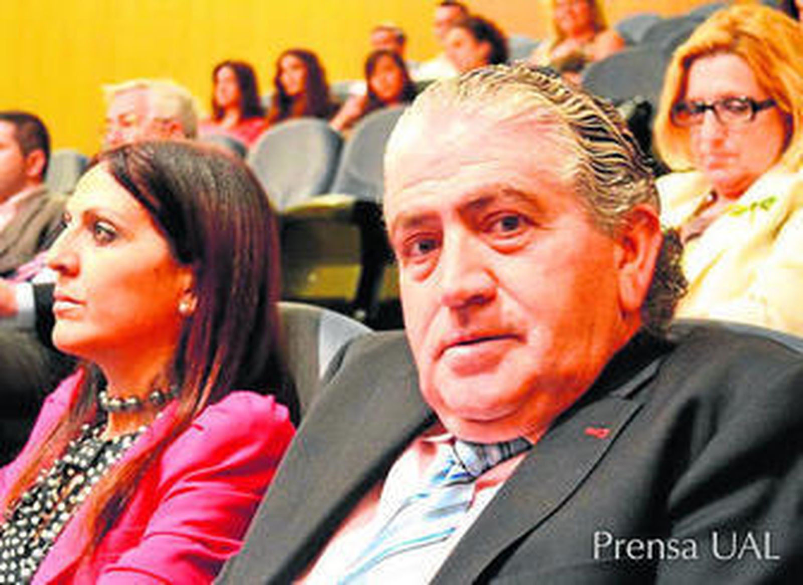 La fiscal de Almería, Mariola Gómez Ponce junto a José Rogelio Muñoz.