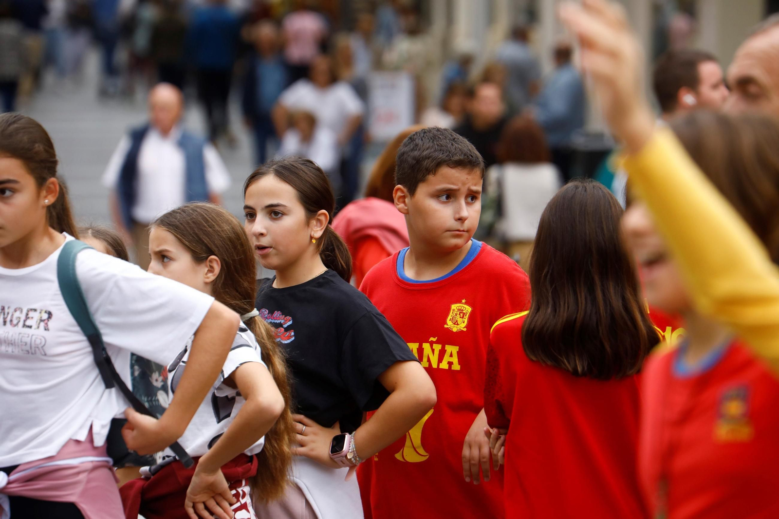 Los colegios de Córdoba disfrutan de la Fan Zone de la selección española, en imágenes