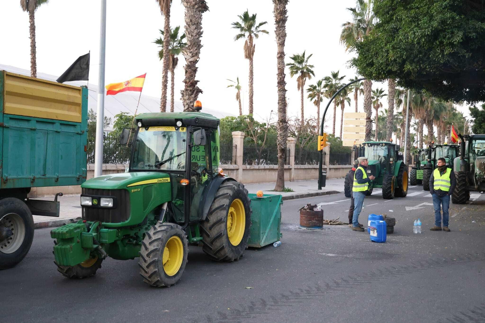 Las fotos de la segunda jornada de protesta de los agricultores de Málaga Las fotos de la segunda jornada de protesta de los agricultores de Málaga