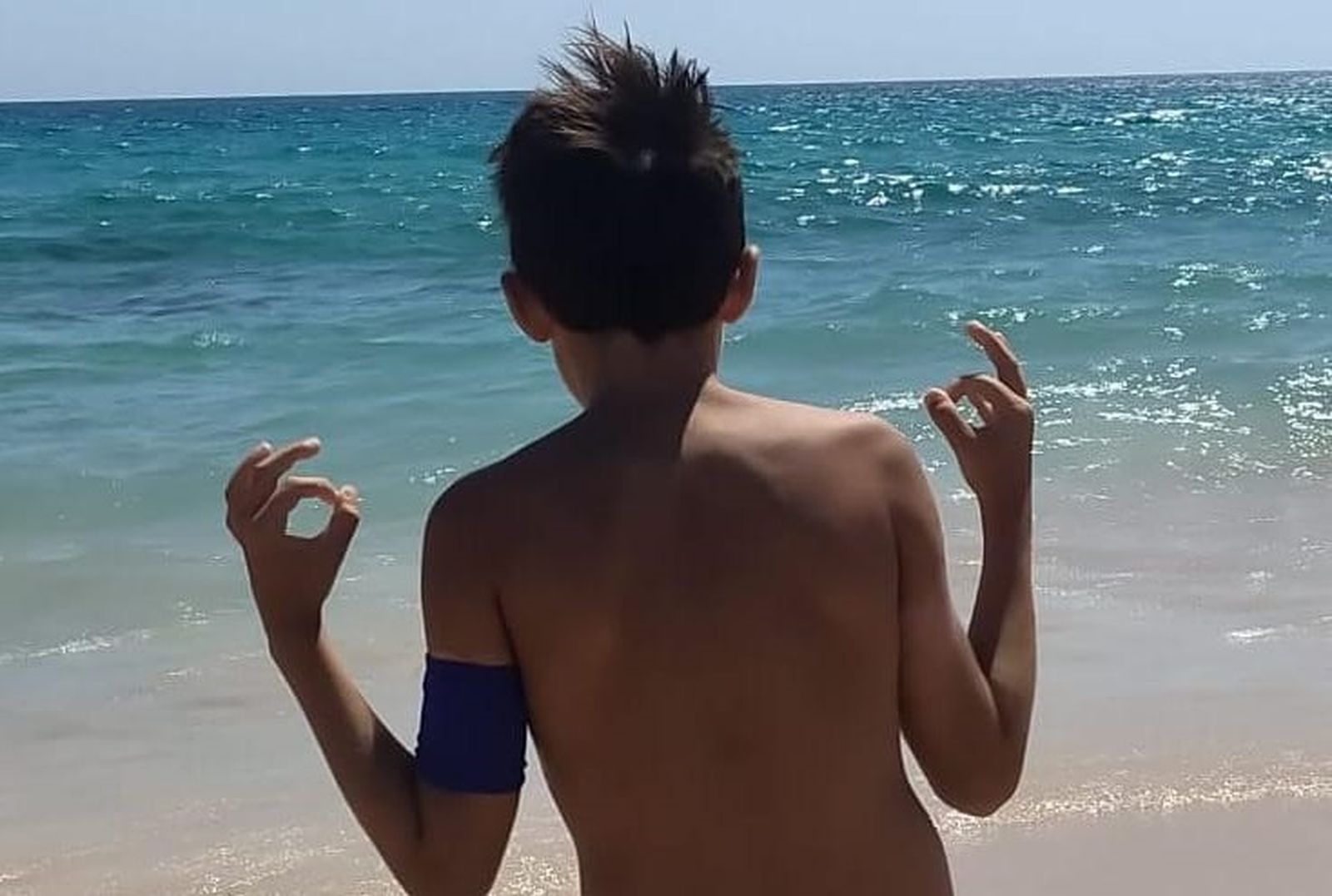 Álvaro, un pequeño sevillano con diabetes que ha aprendido a manejar su propia salud
