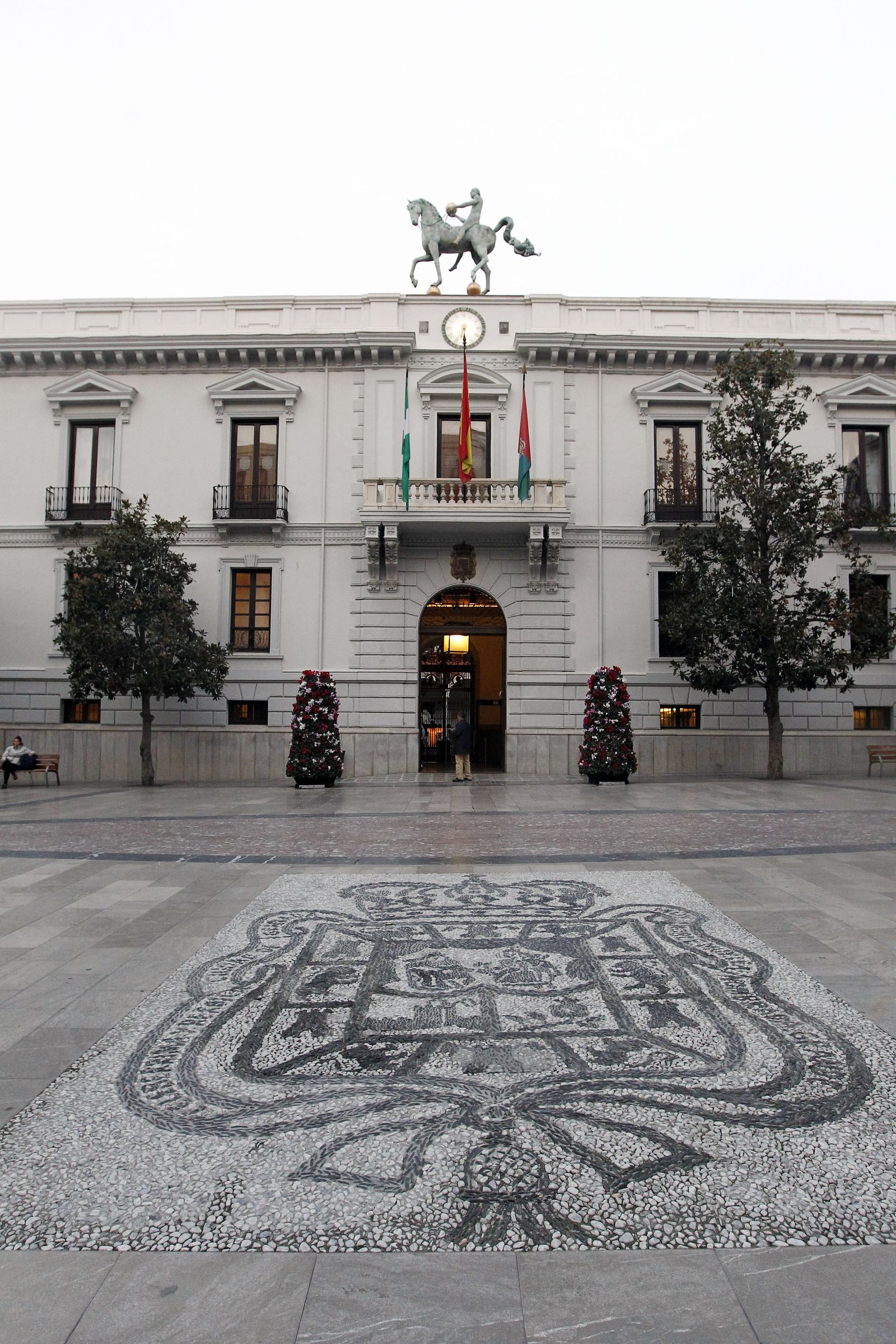 Fachada del Ayuntamiento de Granada, en la Plaza del Carmen.