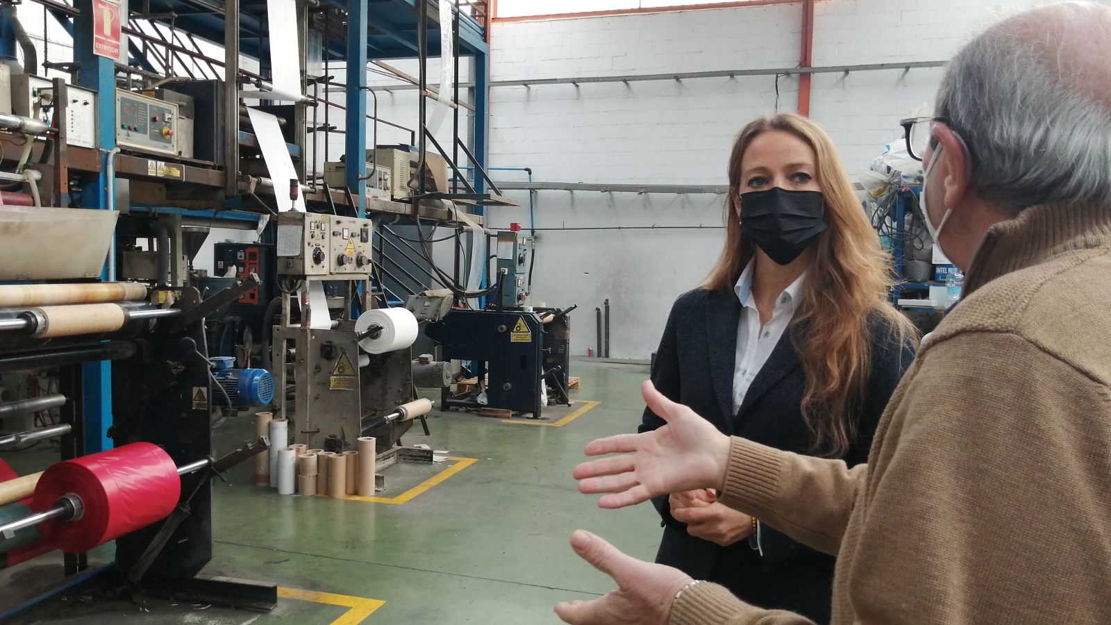 Visita a Granaplast de Virginia Fernández.