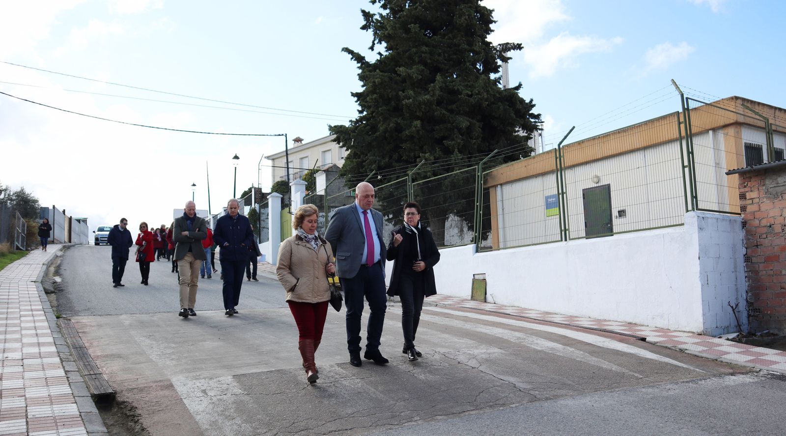 El presidente de la Diputación, Antonio Ruiz, visita la actuación.