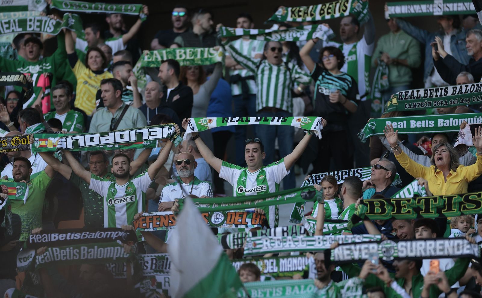 Búscate en las fotos del Betis - Rayo