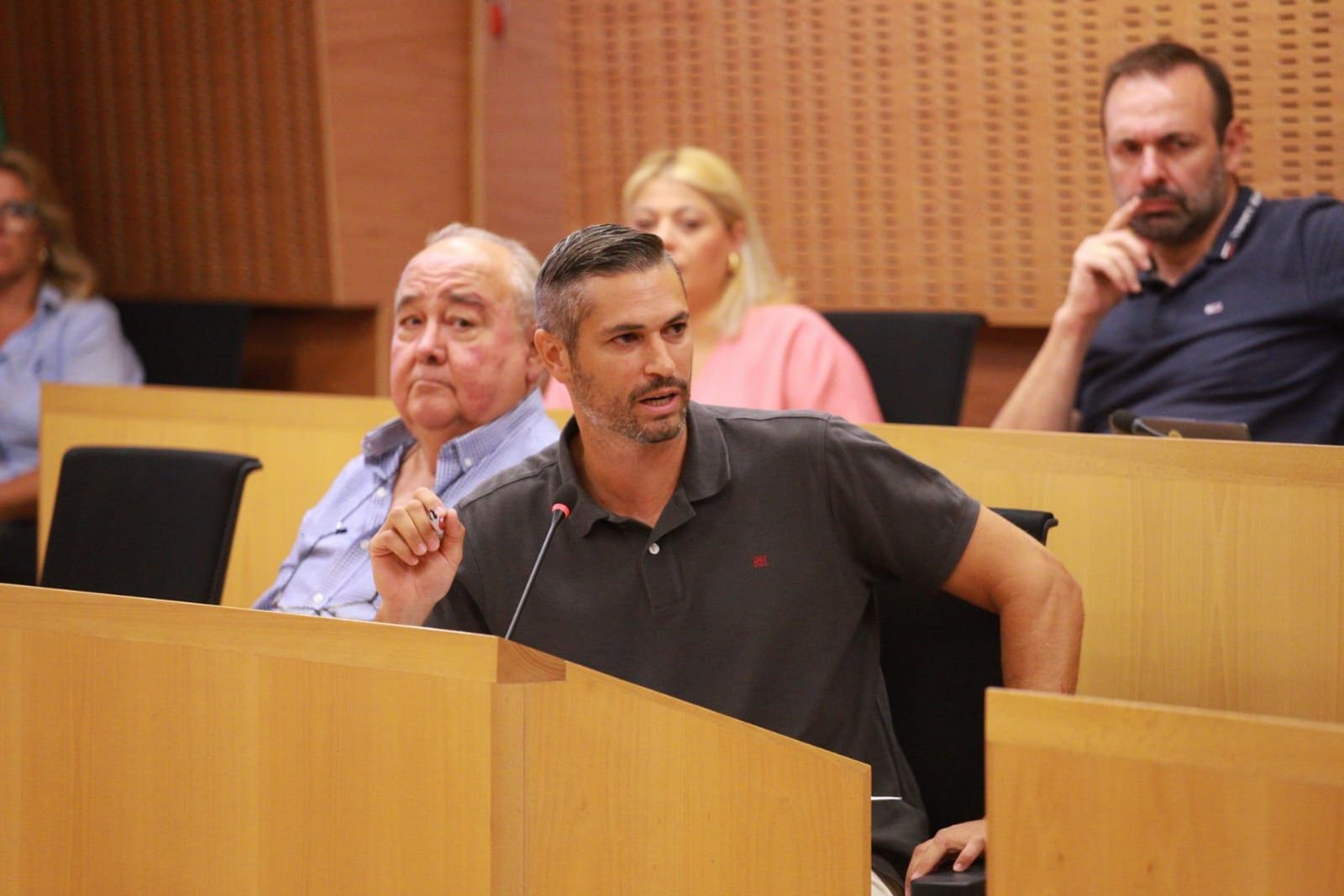 Imagen del concejal Ángel González.