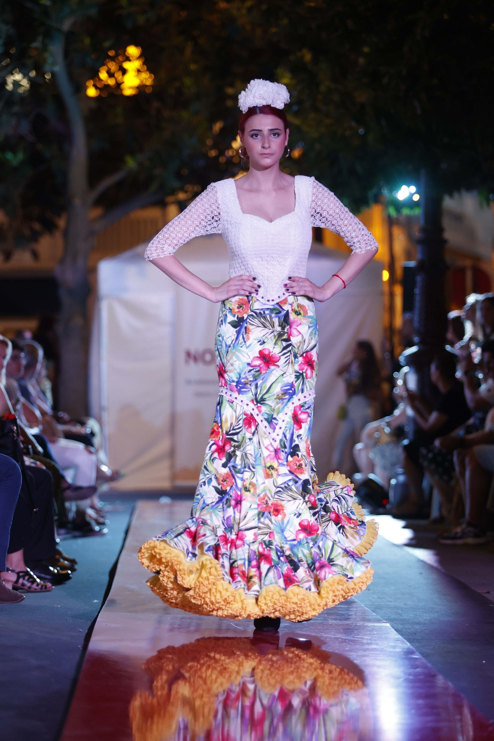 Las imágenes del Desfile de Jóvenes Diseñadores en la Plaza de la Magdalena