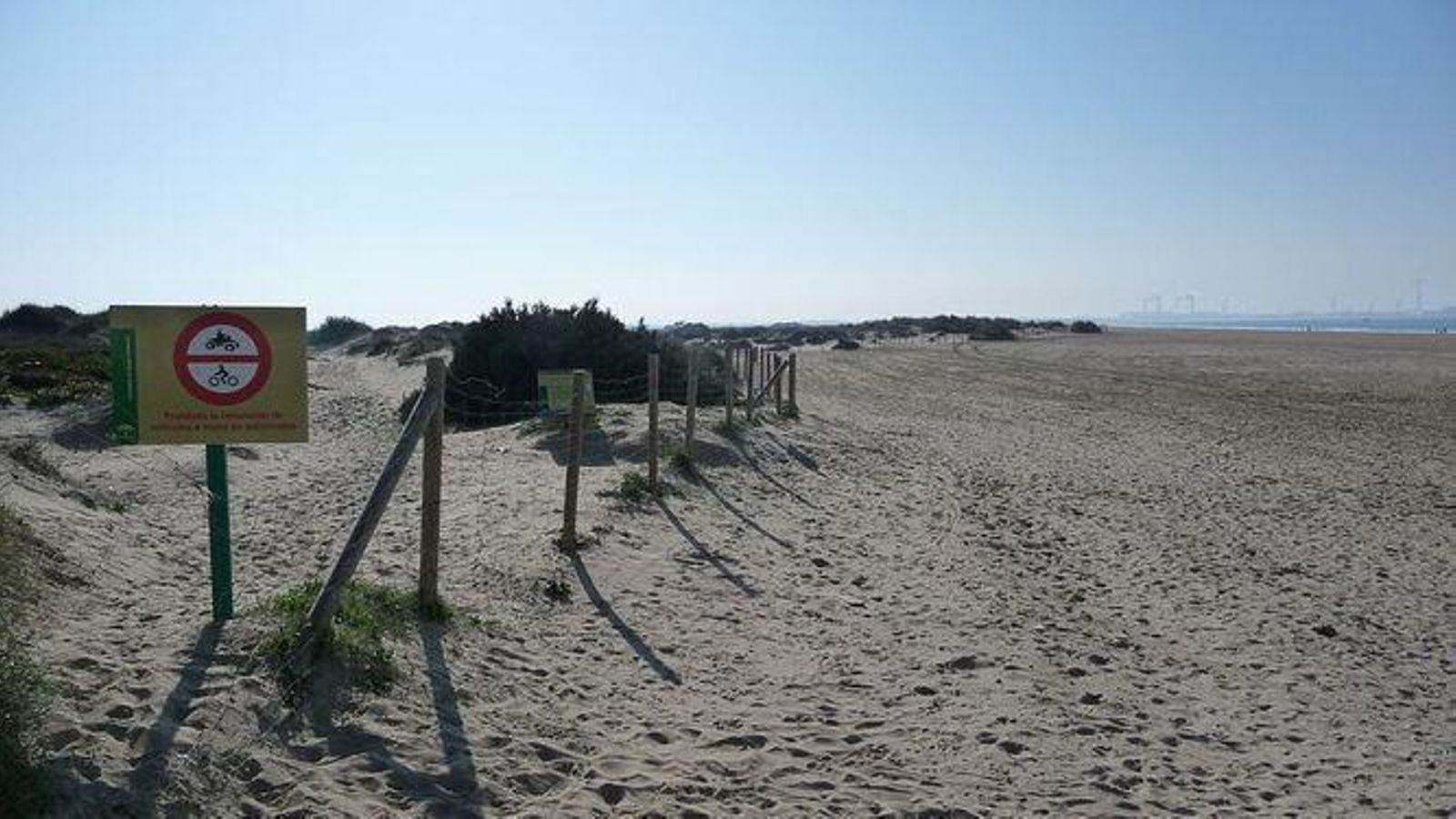 La playa nudista más próxima a Jerez.