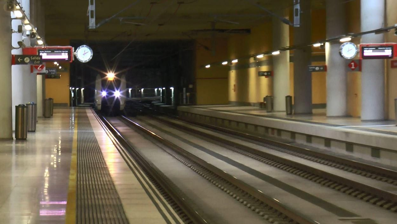 Interior de la estación de Renfe de Puerto Real