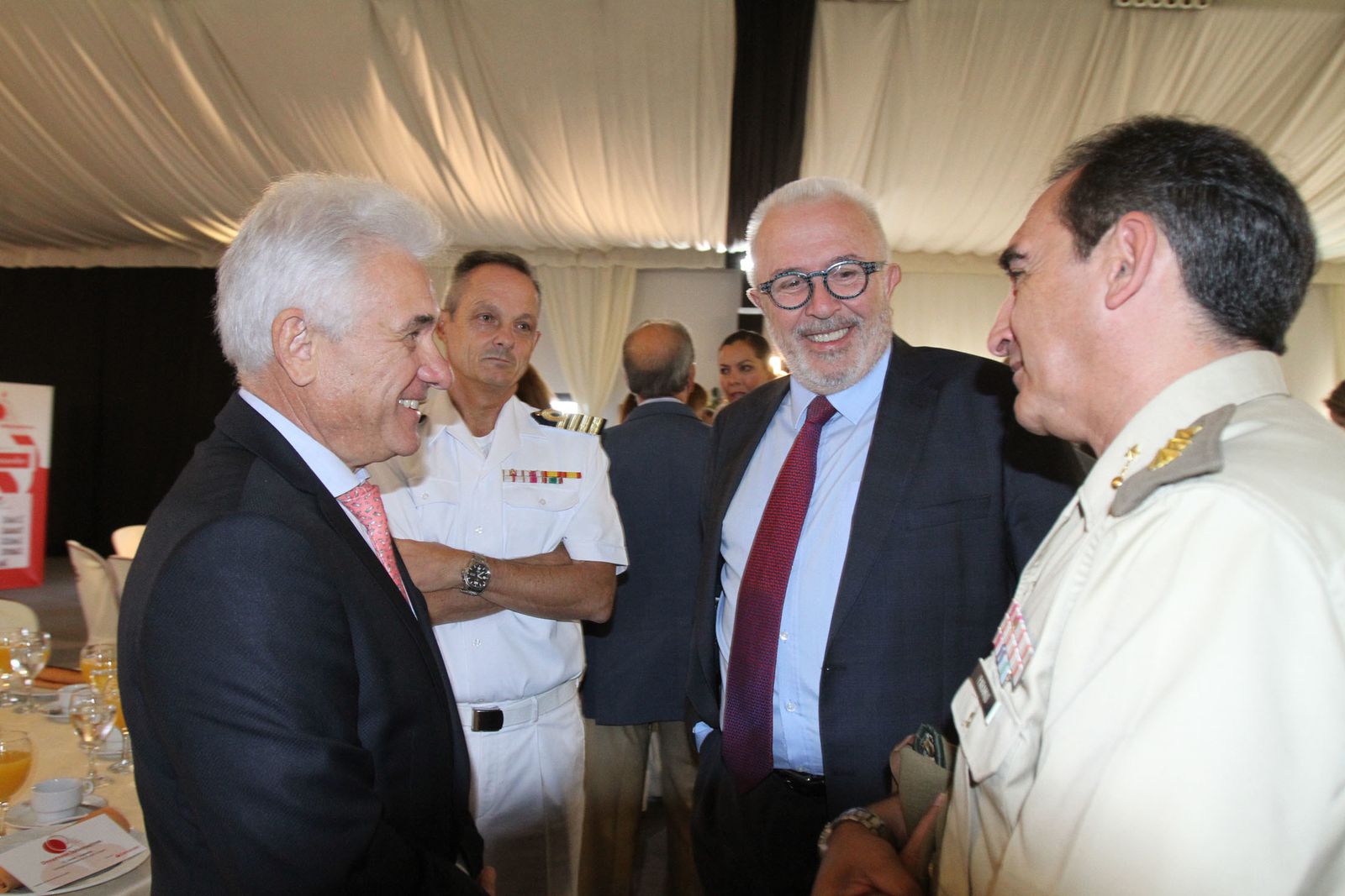 Imágenes del Desayuno Informativo del Grupo Joly con Javier Targhetta