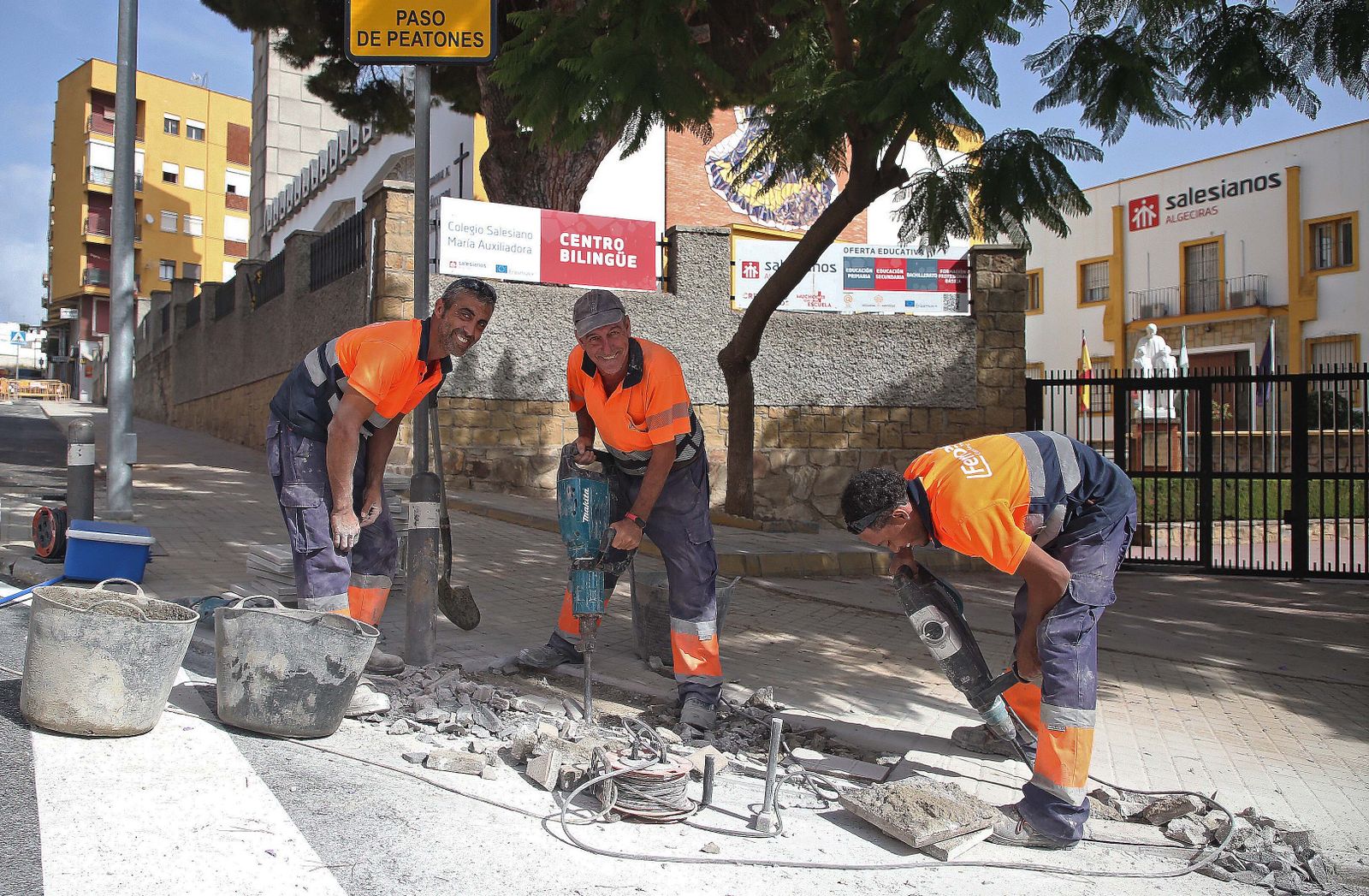 Las obras en la calle María Auxiliadora de Algeciras, en imágenes