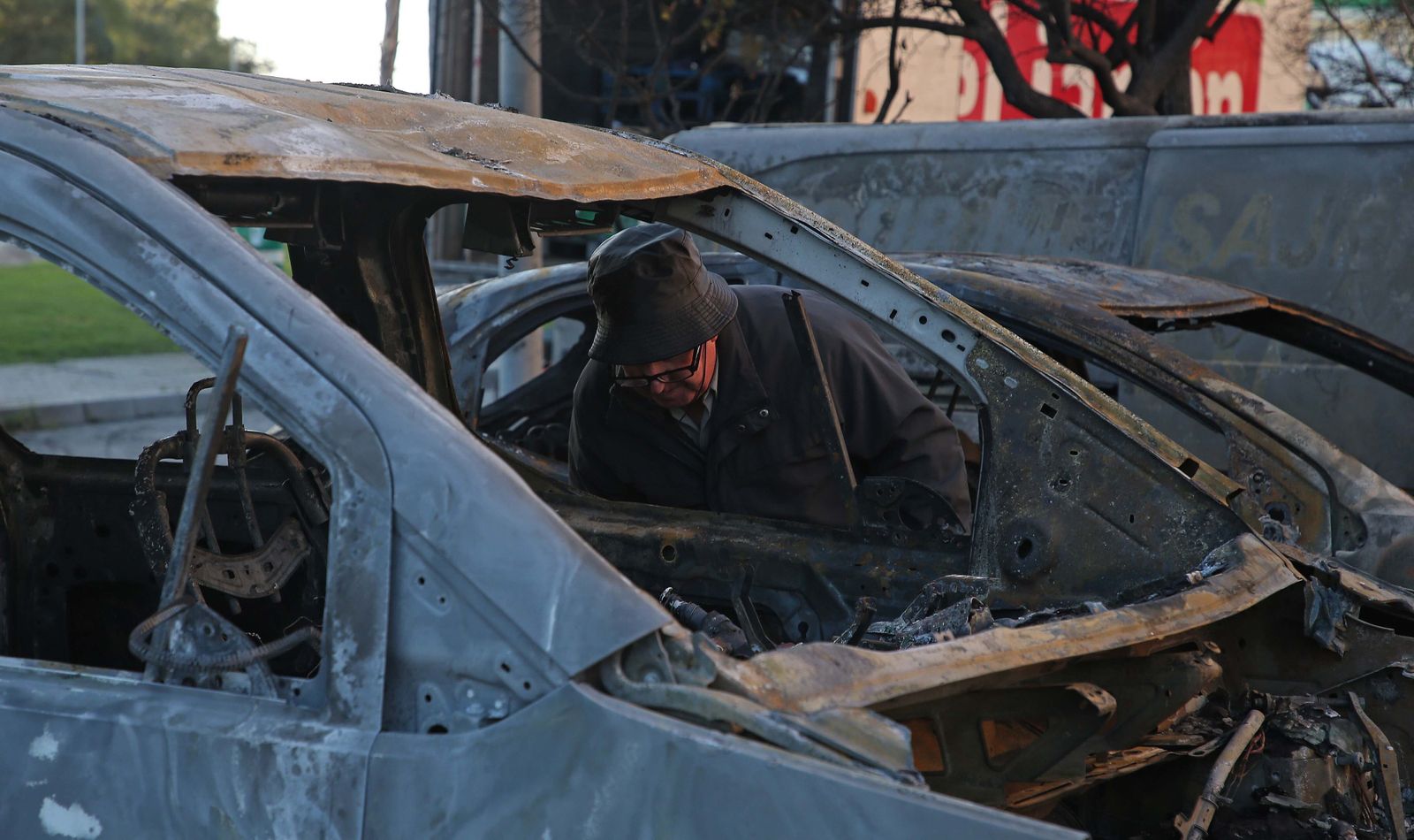 Fotos de los coches calcinados en San José Artesano