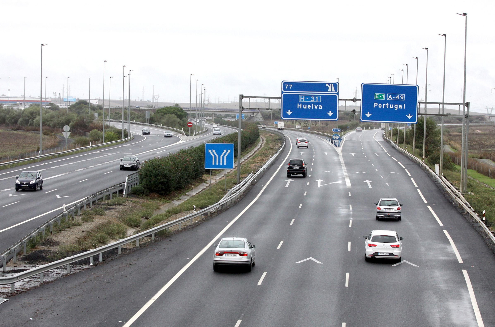 Autovía A-49, que enlaza Sevilla con Huelva y el sur de Portugal.