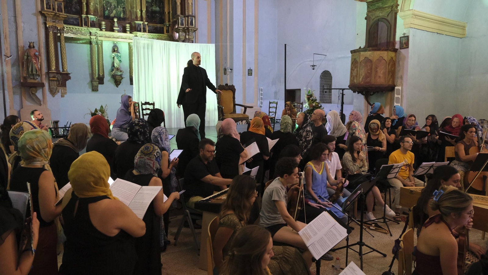 Ensayo general de la ópera que representa este sábado la academia del festival de Vélez Blanco