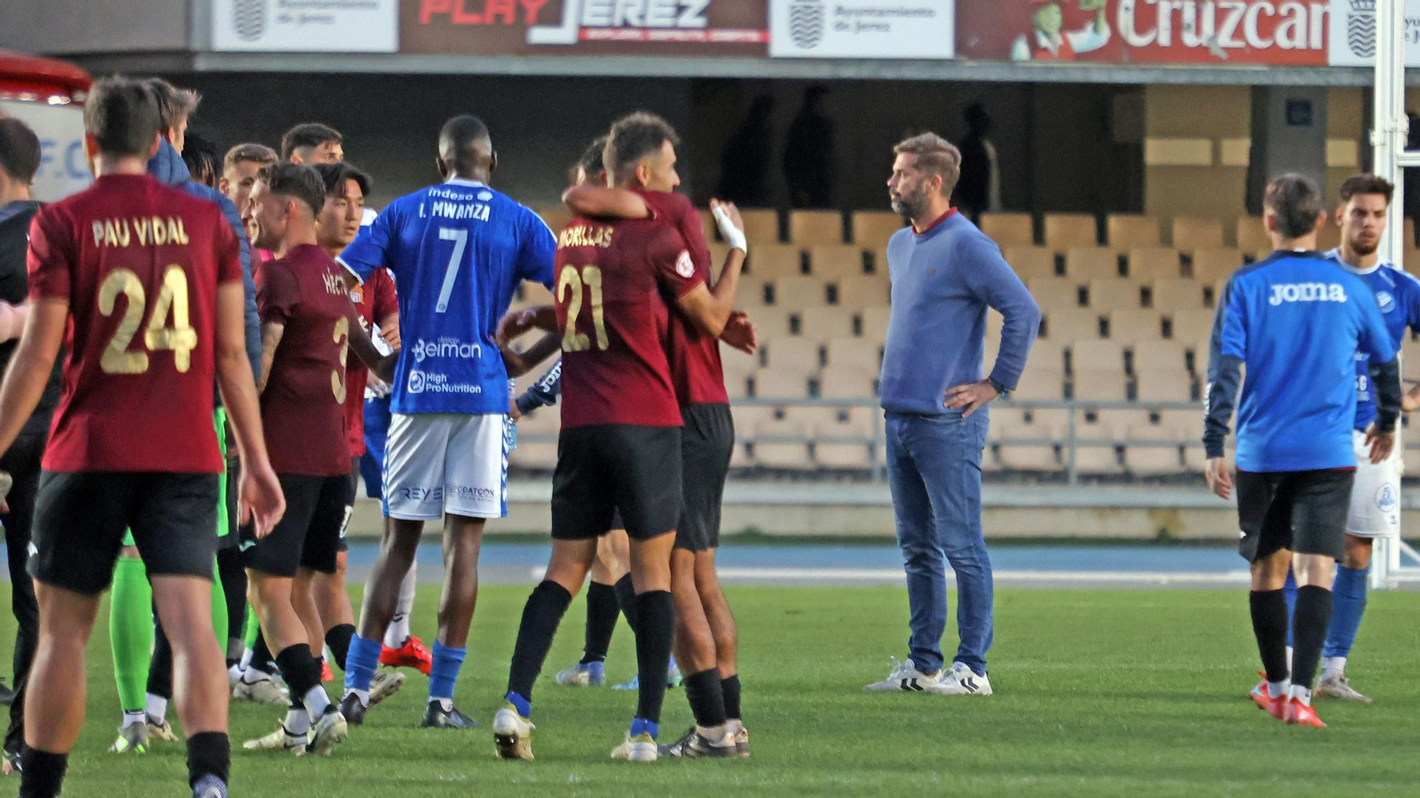 El Águilas se llevó el triunfo de Chapín y la directiva del Xerez DFC destituyó a David Sánchez.