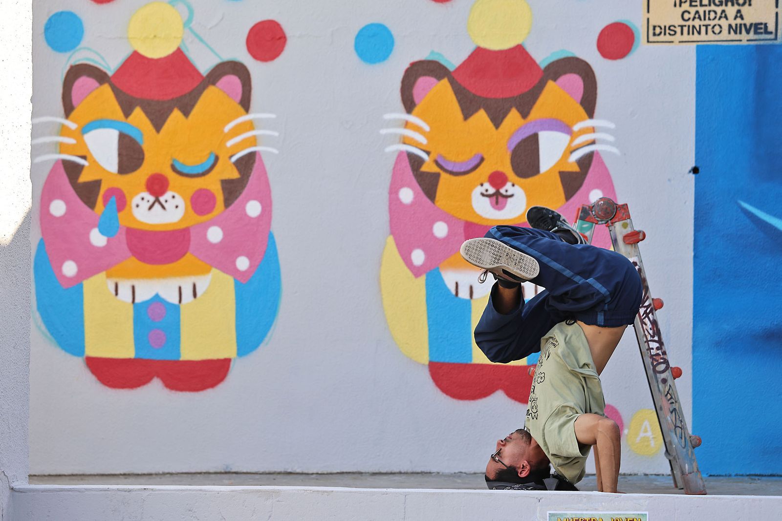 Imágenes de la muestra de arte urbano en la Plaza del Titan de Huelva