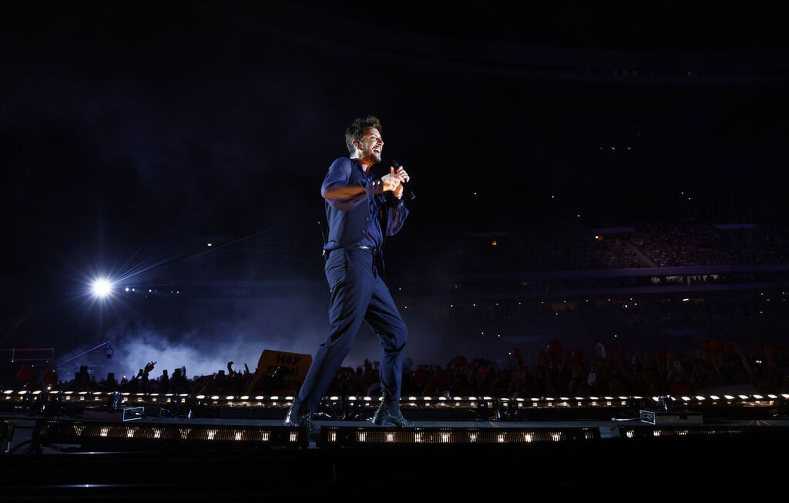 El histórico concierto de Manuel Carrasco en Sevilla, en imágenes