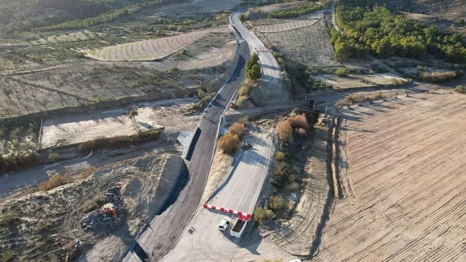 Vista aérea del desvío habilitado en la variante de Serón