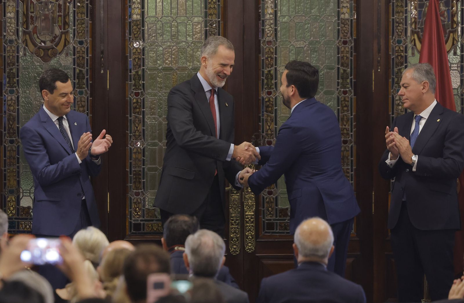 Su Majestad el Rey recibe el IX “Premio contra el Terrorismo Alberto Jiménez Becerril, todas las imágenes