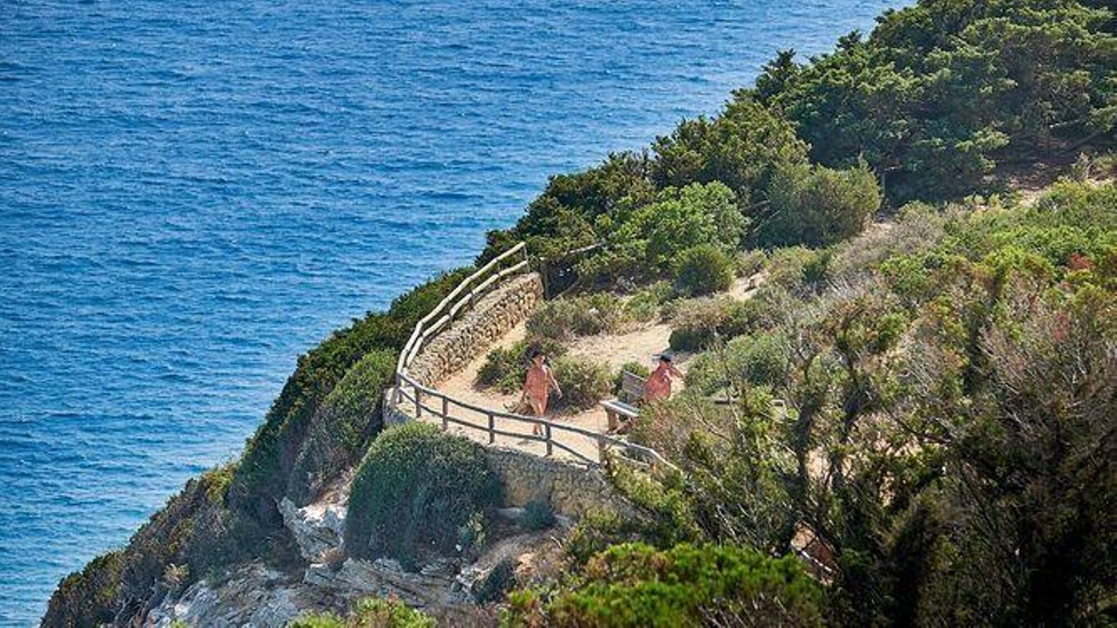 Sendero por los acantilados de Barbate.