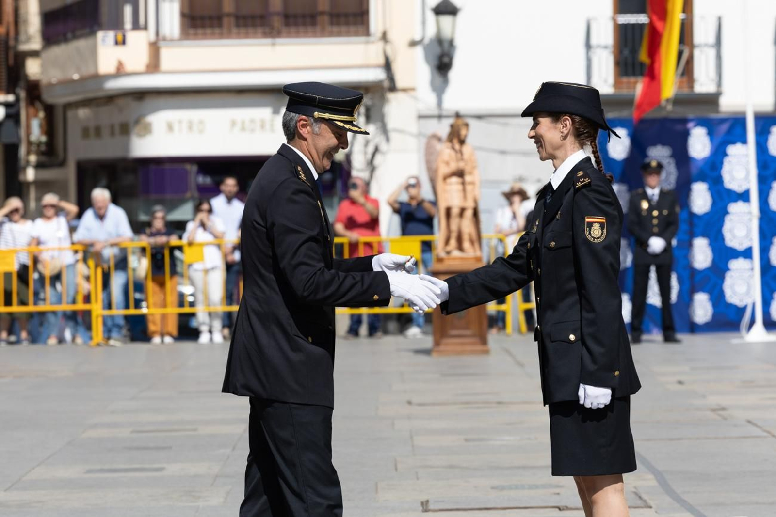 Acto por el día de la Policía Nacional, con motivo de la festividad los Santos Ángeles Custodios
