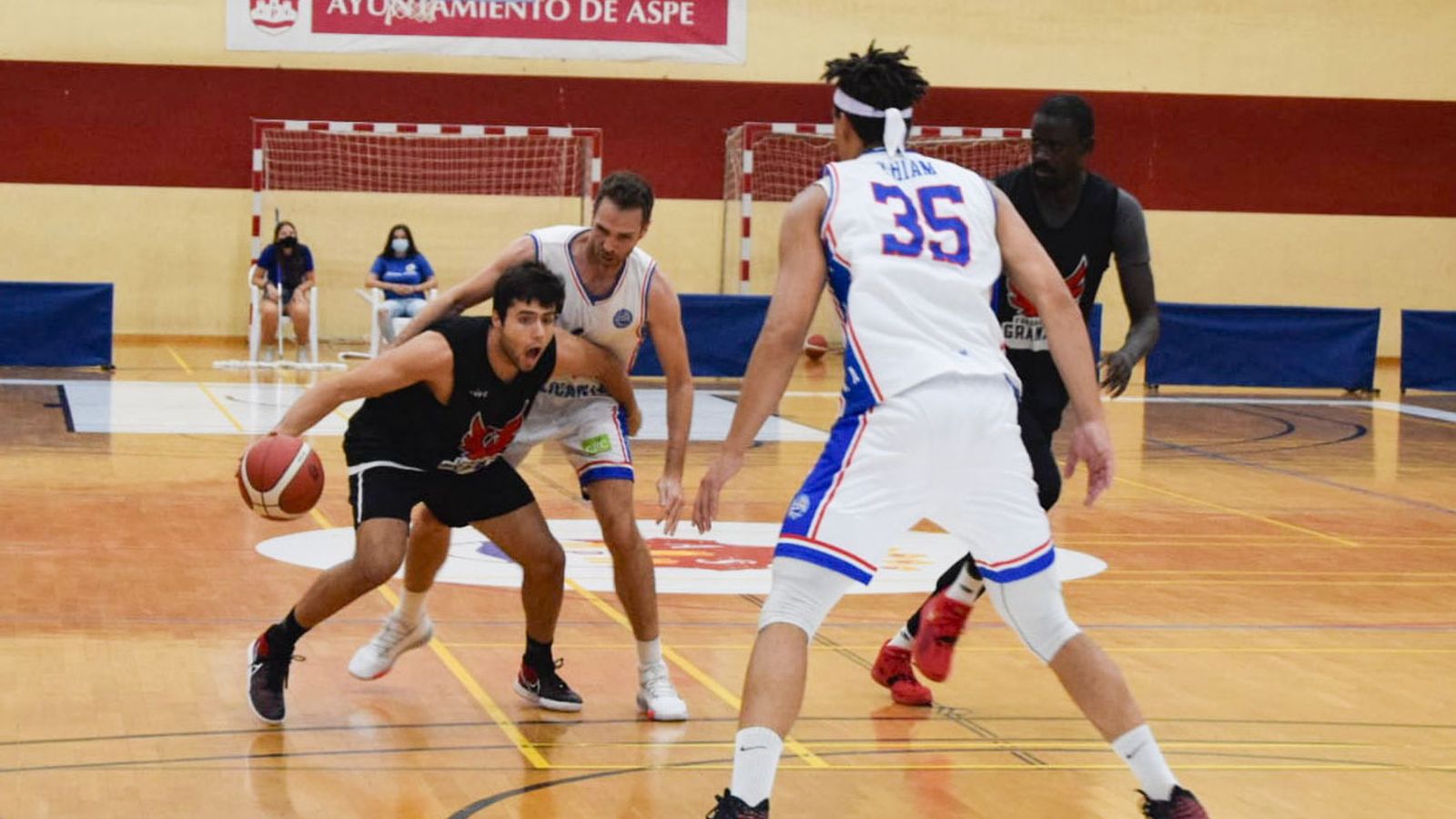 Germán Martínez tendrá que echar una mano en el puesto de dos ante la ausencia de Manu Rodríguez.