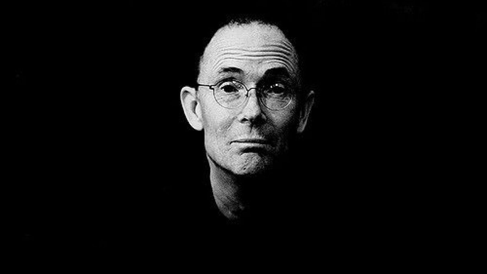 William Ford Gibson III,  es un escritor de ciencia ficción estadounidense-canadiense, considerado el padre del cyberpunk.