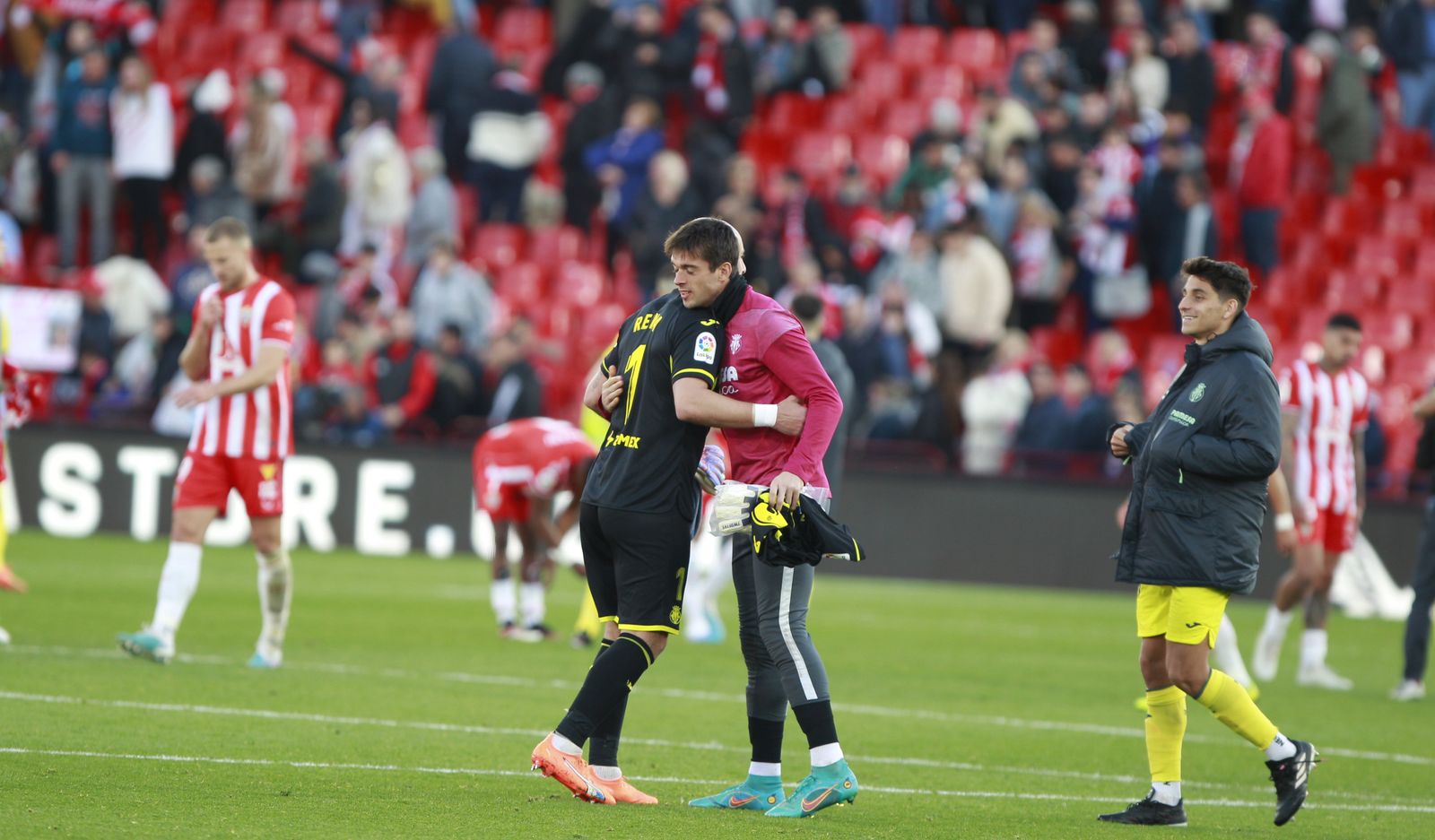 Imágenes de la derrota de la U.D. Almería ante el Villarreal por 0 a 2