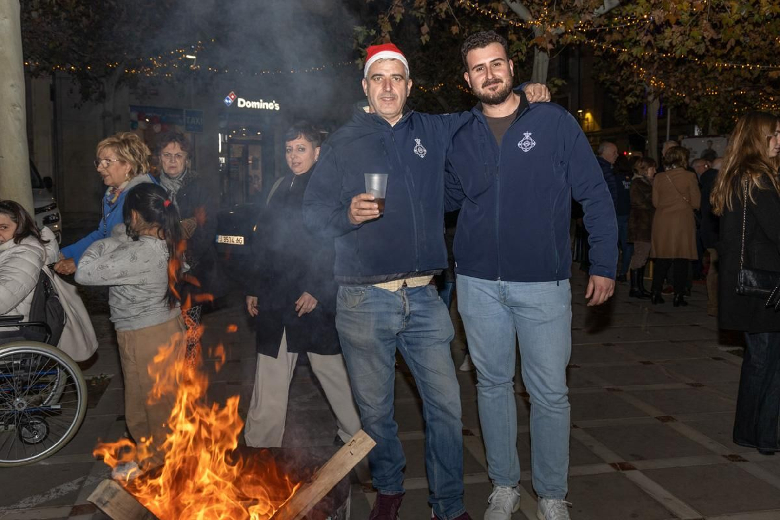 Zambomba de la Hermandad de la Buena Muerte y actuación de Maria Soledad