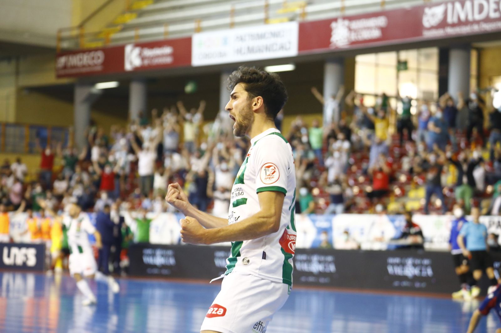 Zequi celebra un tanto durante esta temporada en Vista Alegre.