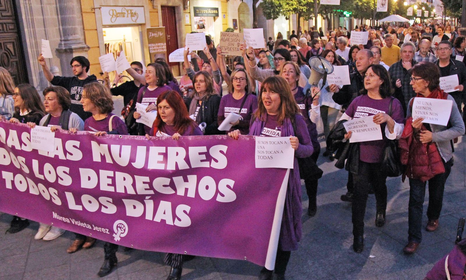 Imagen de una manifestación pasada contra la violencia de género.