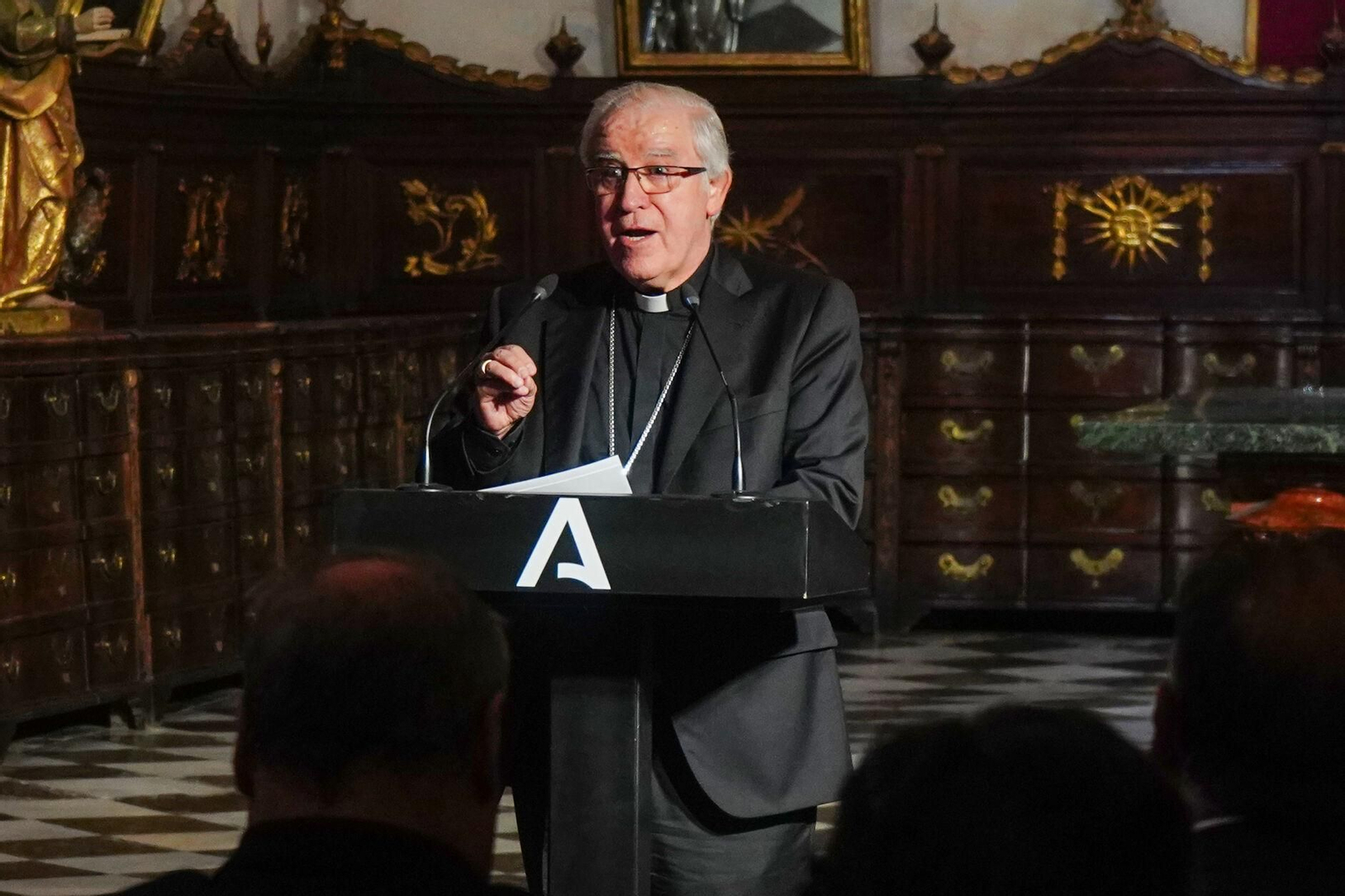 La Junta y la Iglesia crean la crean una comisión mixta 12 años después: las imágenes