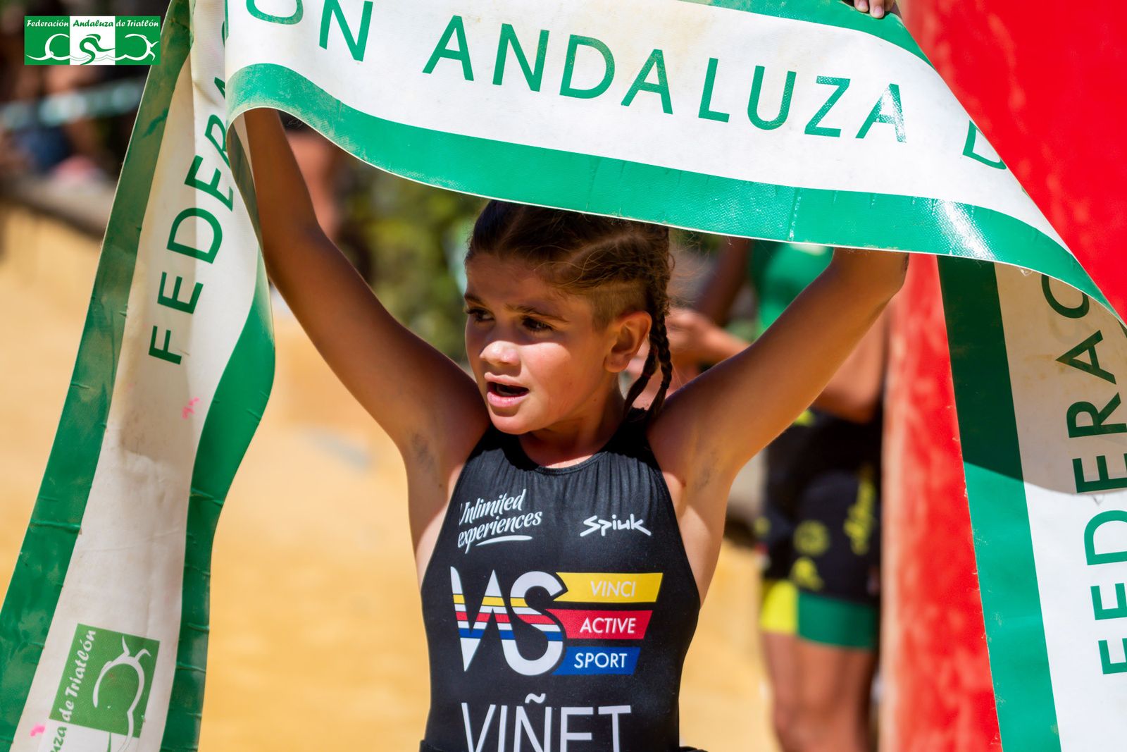 Viñet Díaz celebra su triunfo en Posadas.