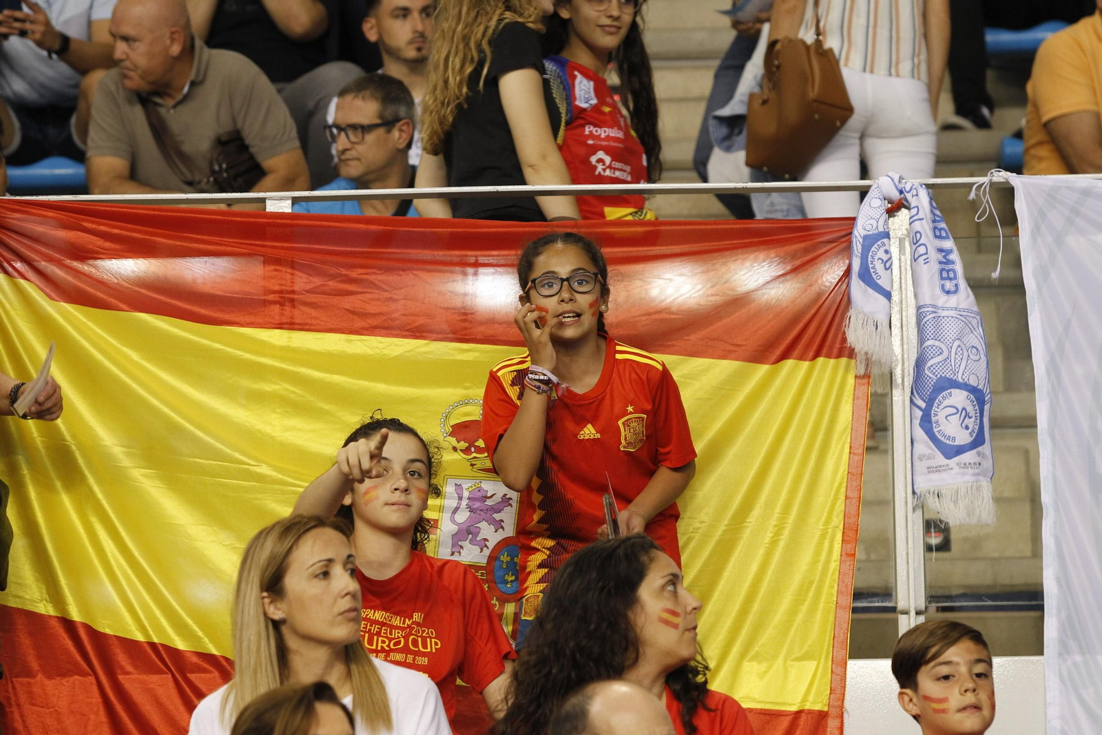 Fotogalería España-Suecia. Balonmano. Palacio Juegos Mediterráneos. Almería