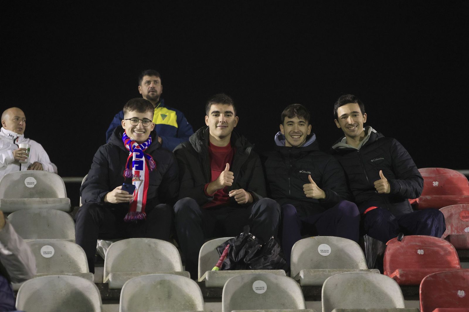 Búscate en el Nuevo Mirador durante el Algeciras - Sevilla Atlético de Primera Federación