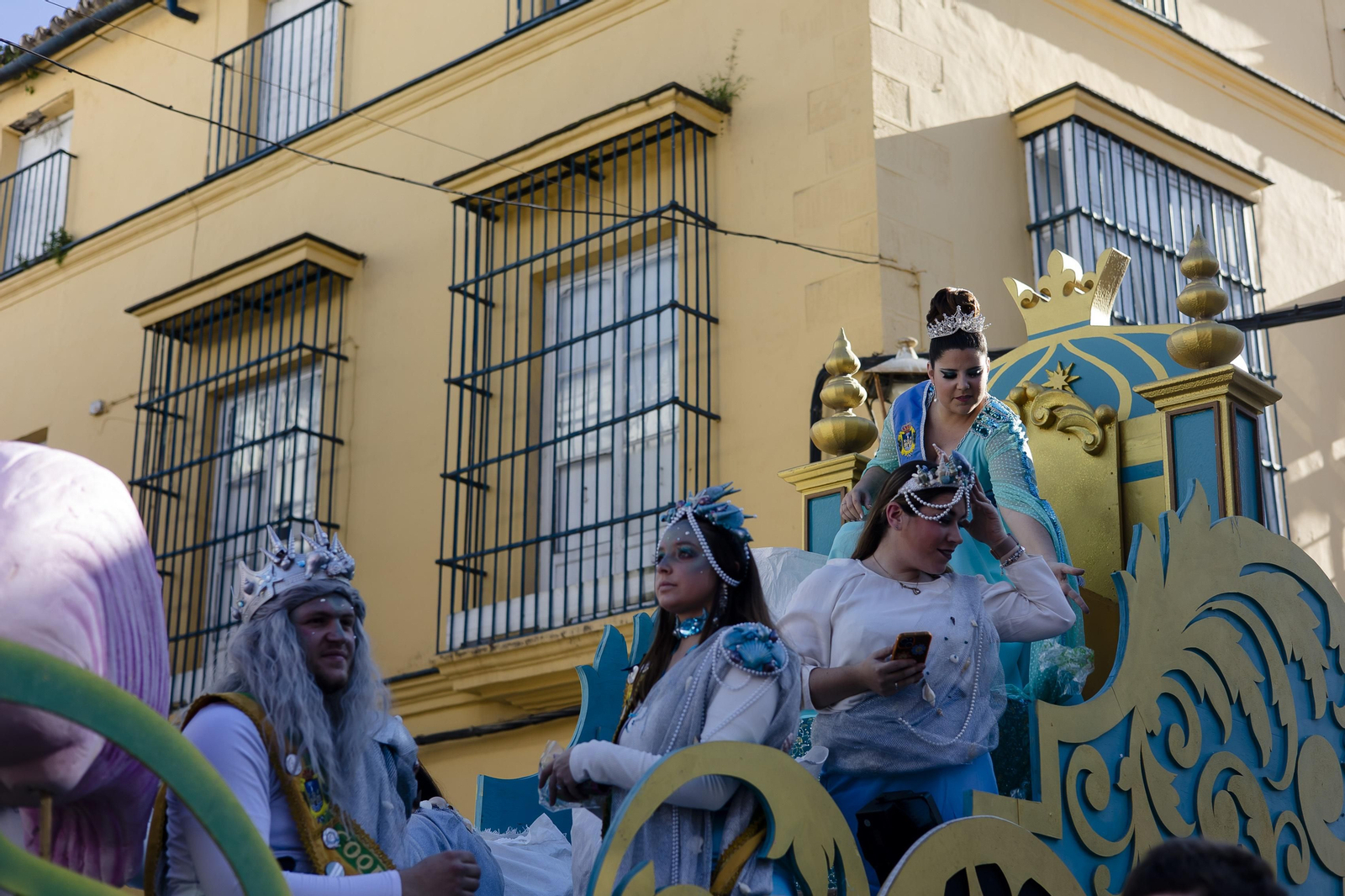 Búscate en las imágenes de la cabalgata de carnaval del Puerto de Santa María