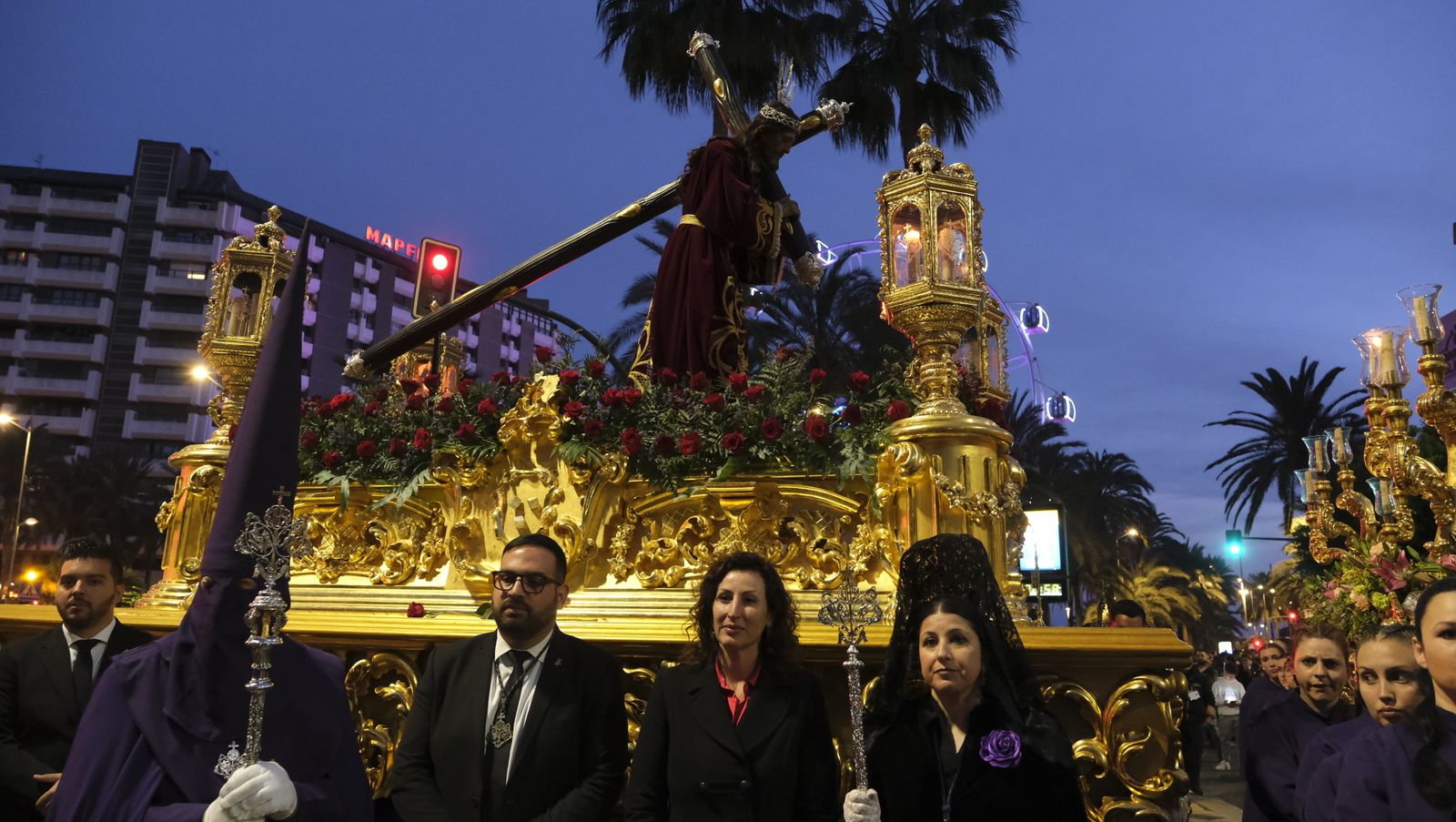 La procesión del Encuentro por las calles de Almería, en imágenes