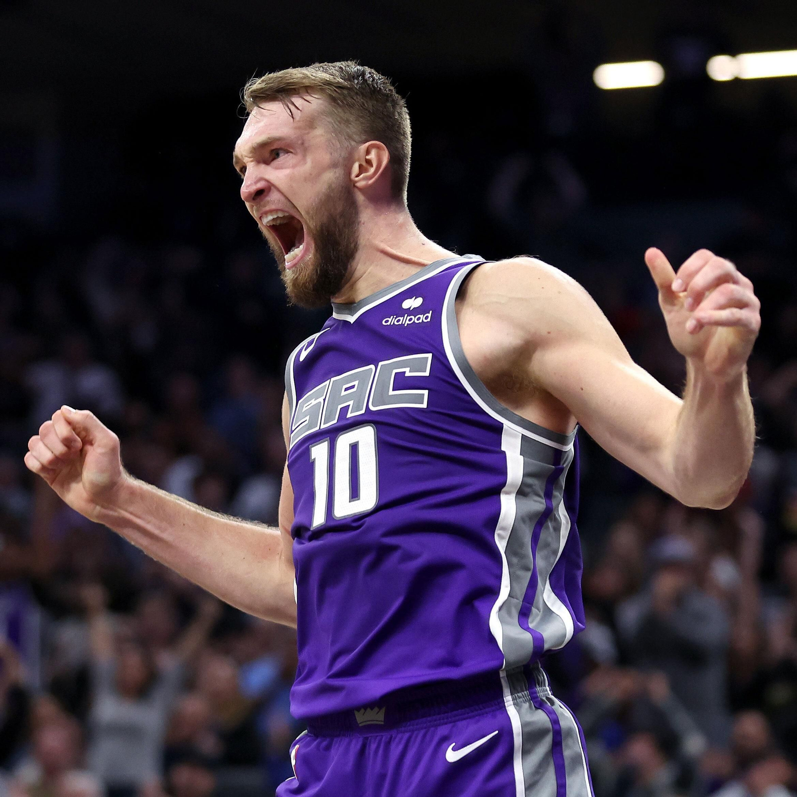 Sabonis celebra una acción.